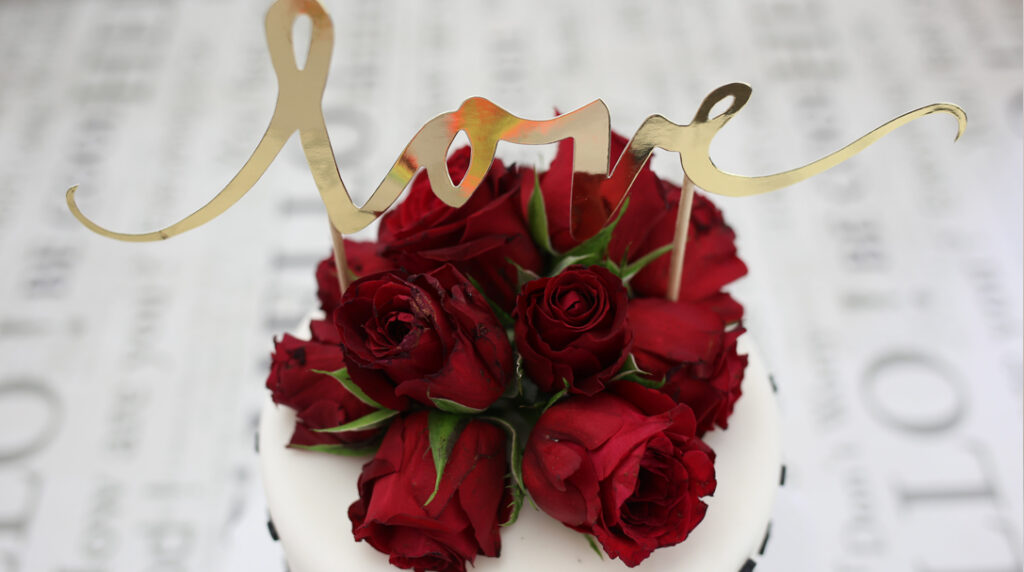 orchideli- jak bezpiecznie dekorować torty żywymi kwiatami, świeżymi kwiatami, fresh flower cake, jadalne kwiaty, jak dekorowac torty kwiatami