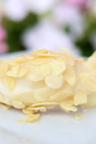 orchideli, rogaliki z owacami, słodki stół, sweet table, przepis na rogaliki, jak zrobić rogaliki, szybki przepis na ciasto