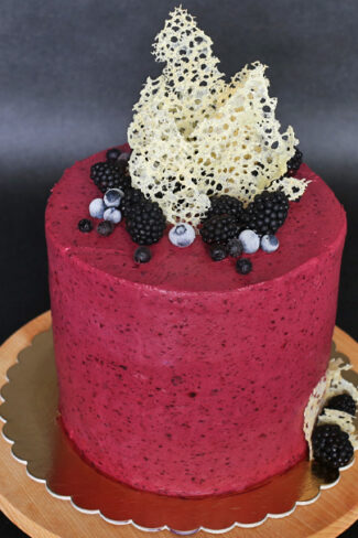 orchideli tort jagodowo-jeżynowy, tort urodzinowy, tort z jeżynami, bez lukru plastycznego, bez masy cukrowej