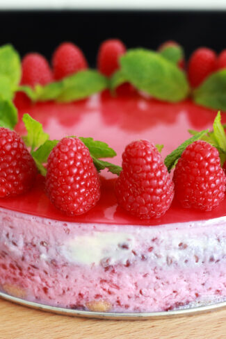 orchideli, malinowy sernik na zimno, bez pieczenia, lekkie ciasto, przepis na szybkie ciasto bez pieczenia