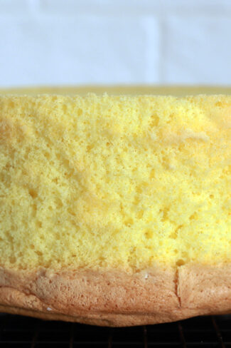 orchideli, przepis na puszysty biszkopt bezglutenowy, przepis na zdrowy biszkopt, przepis na urodzinowy tort bezglutenowy dla dziecka