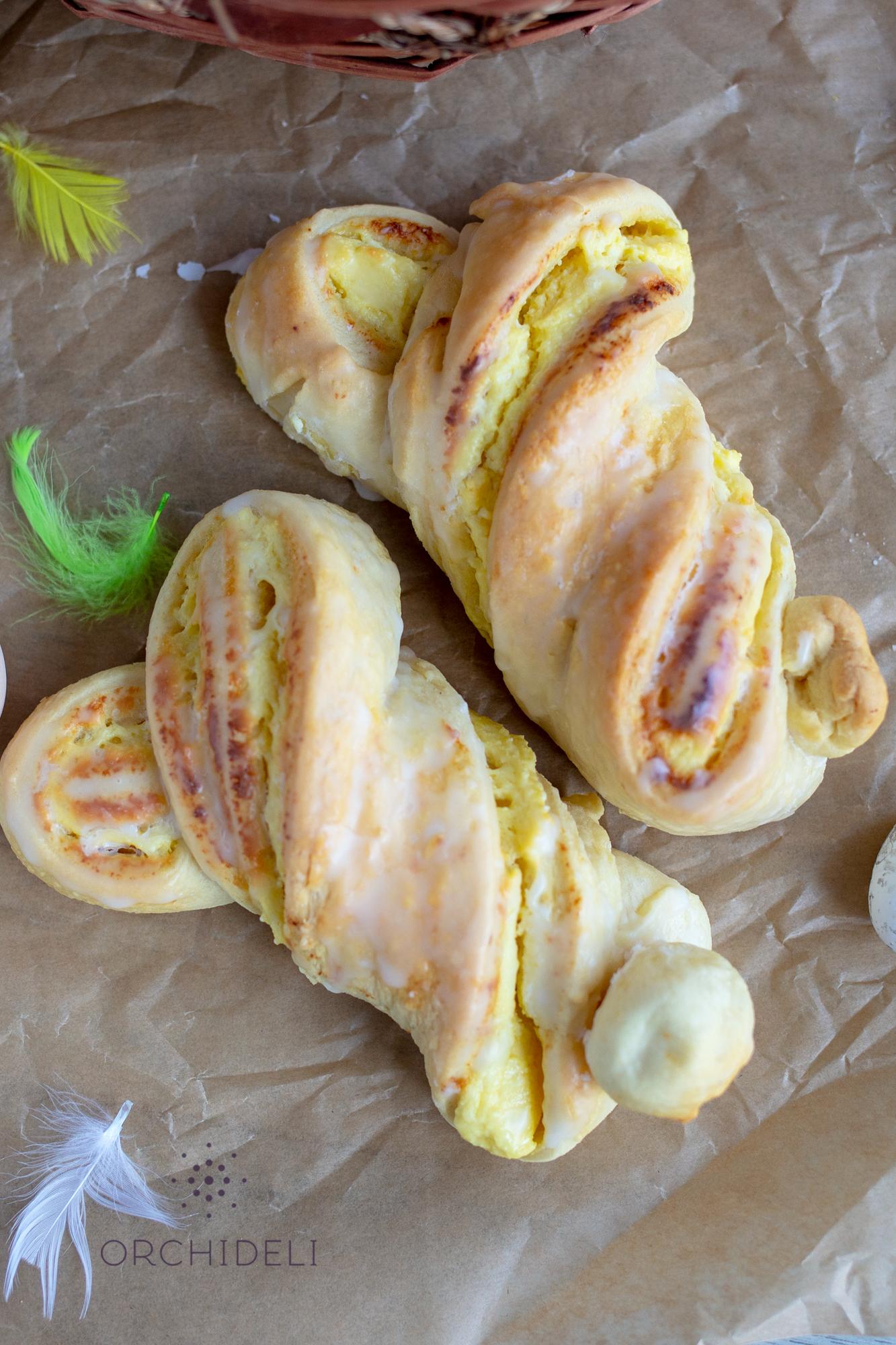 orchideli, przepis na drożdżówki z serem, drożdżówki zajączki