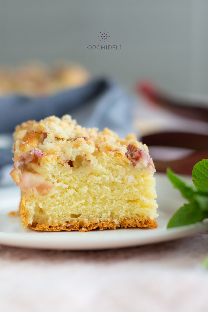 przepis na proste ciasto drożdżowe z rabarbarem orchideli