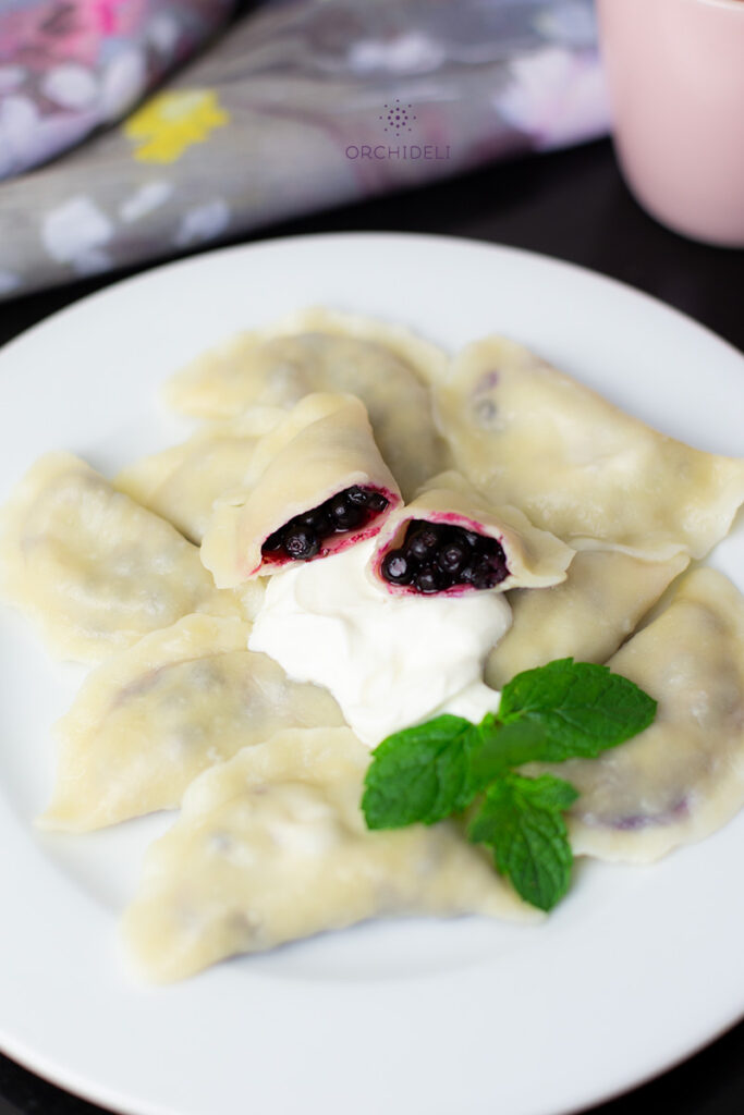 przepis na pierogi z owocami Orchideli