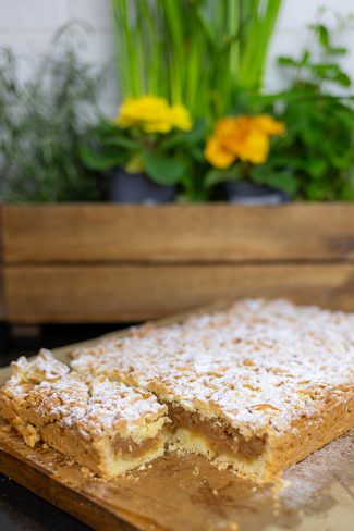 Szarlotka półkrucha, prosty przepis na szarlotkę Orchideli