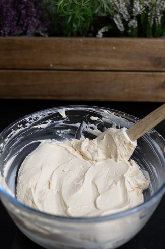 przepis na krem kajmakowy z mascarpone Orchideli