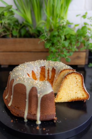 przepis na babkę ajerkoniakową z advocatem Orchideli