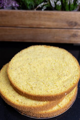 przepis na biszkopt orzechowy z orzechami laskowymi, Orchideli